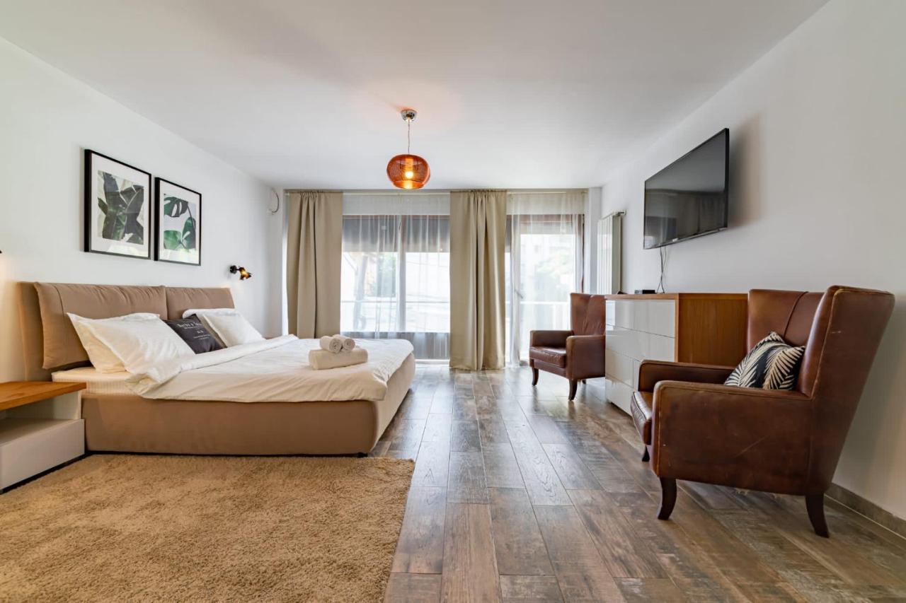 City Home Bukares Bagian luar foto