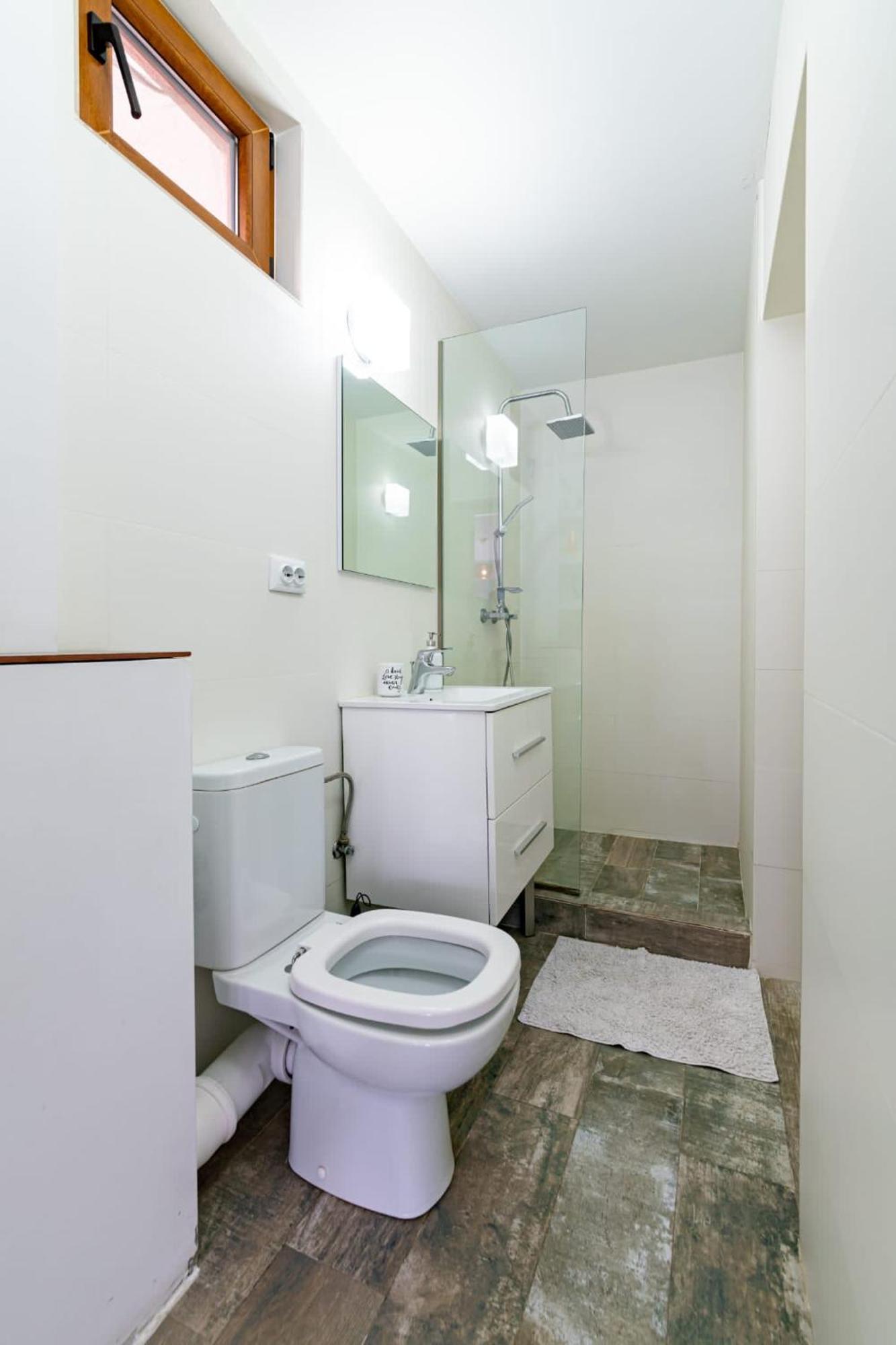City Home Bukares Bagian luar foto