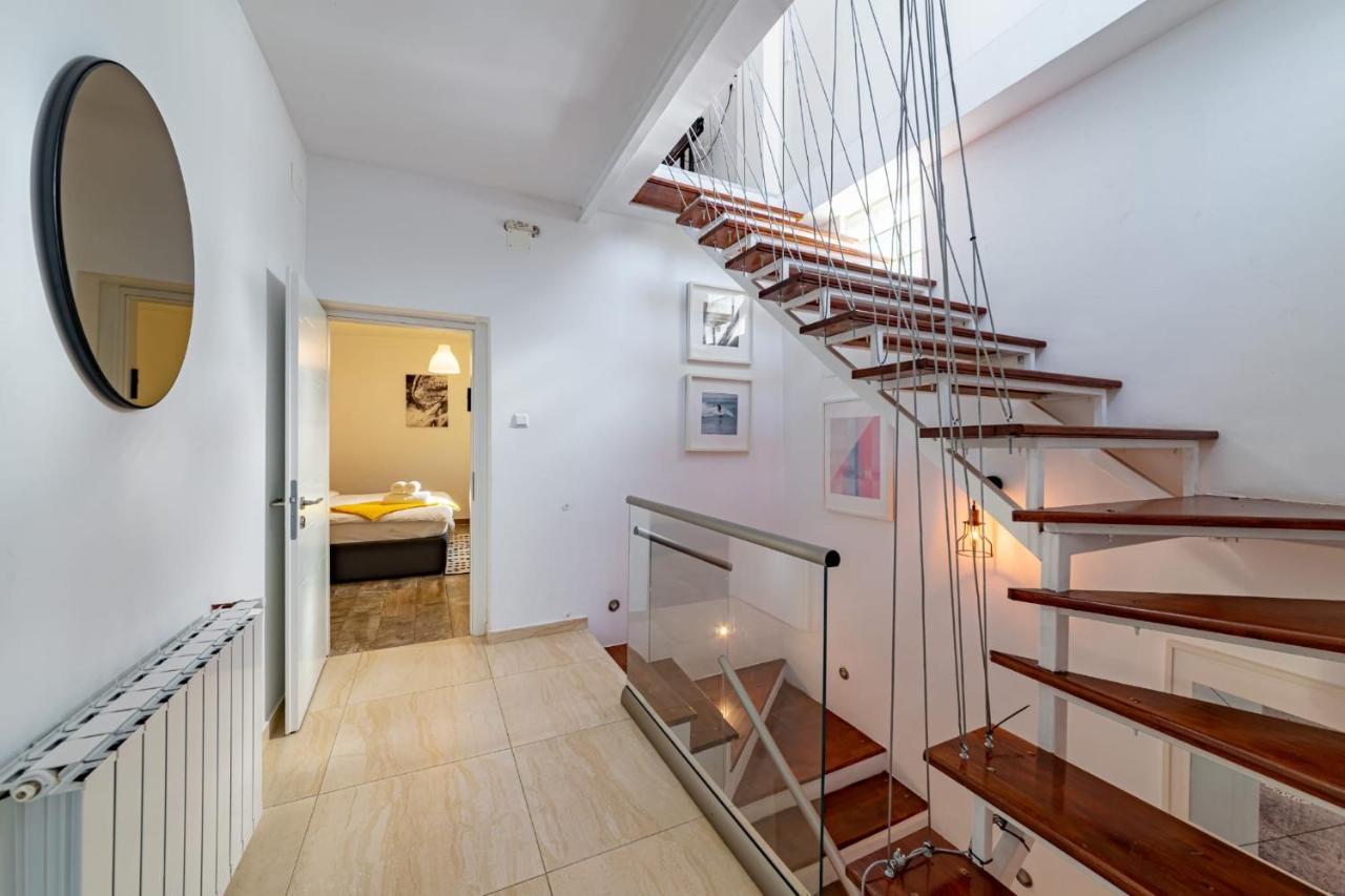 City Home Bukares Bagian luar foto